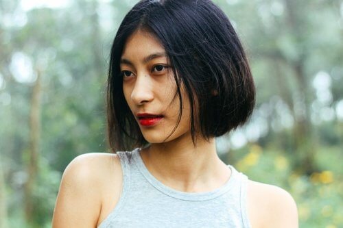 職場の美人に話しかけられないのはなぜ?話しかけにくい心理とは?