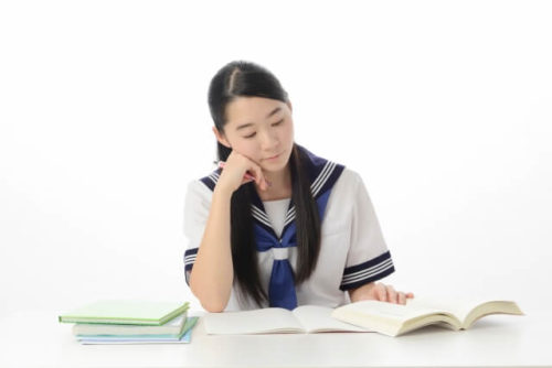 「大人しそう」褒め言葉?言ってくる人の心理とは